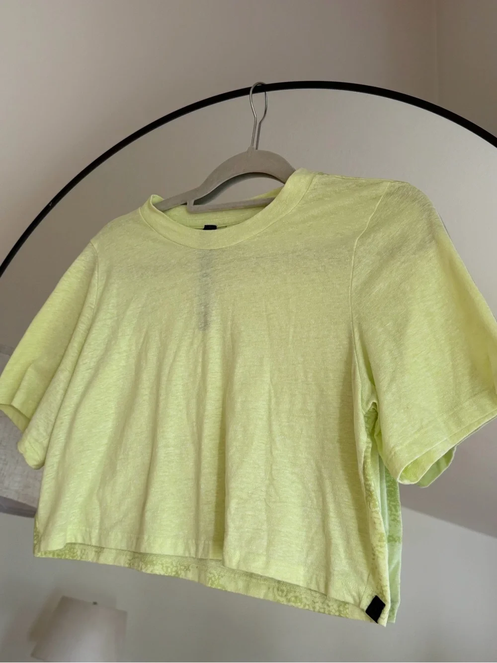 Lululemon lab relaxed cropped tshirt - Picture 2 of 5